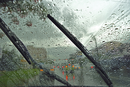 How to Replace Your Windscreen Wipers