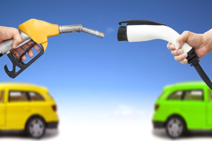 Hybrid Vs Electric Car – Which Should I Buy?