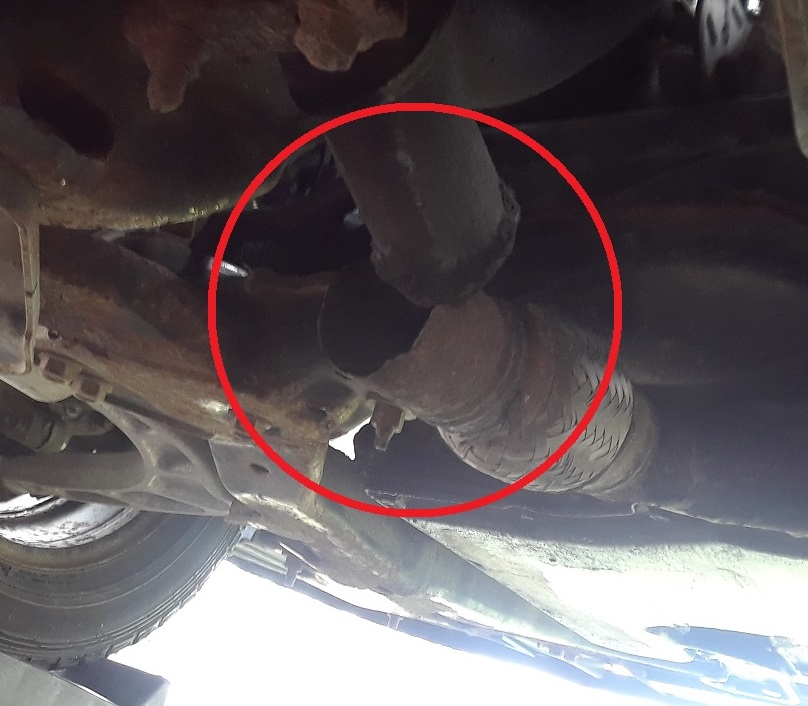 Can I Drive with a Cracked Exhaust Pipe?