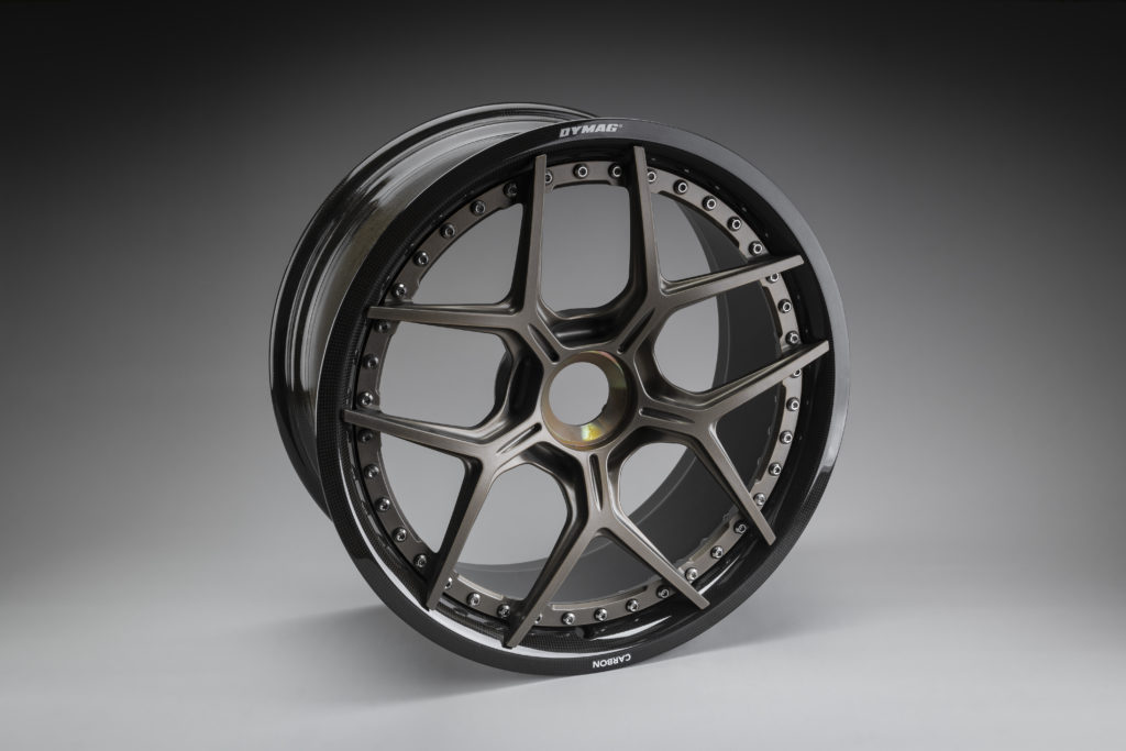 The benefits of carbon fiber wheels for SUVs